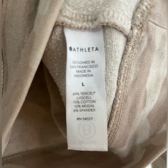 Athleta Balance Pullover size Large - Picture 5 of 7